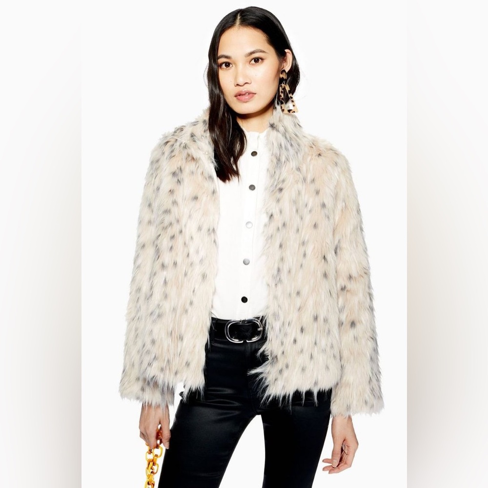 TopShop Faux Fur Coat with hook closure Size 4